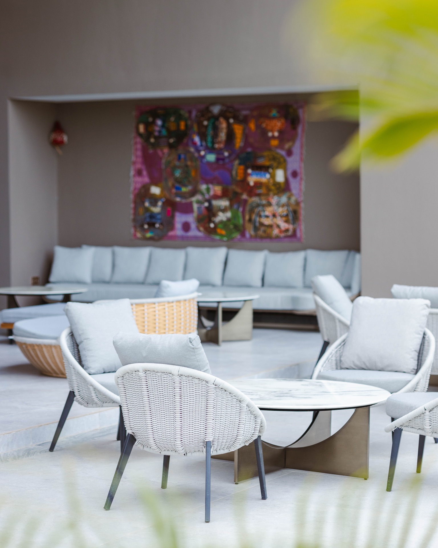LOUNGE AREA